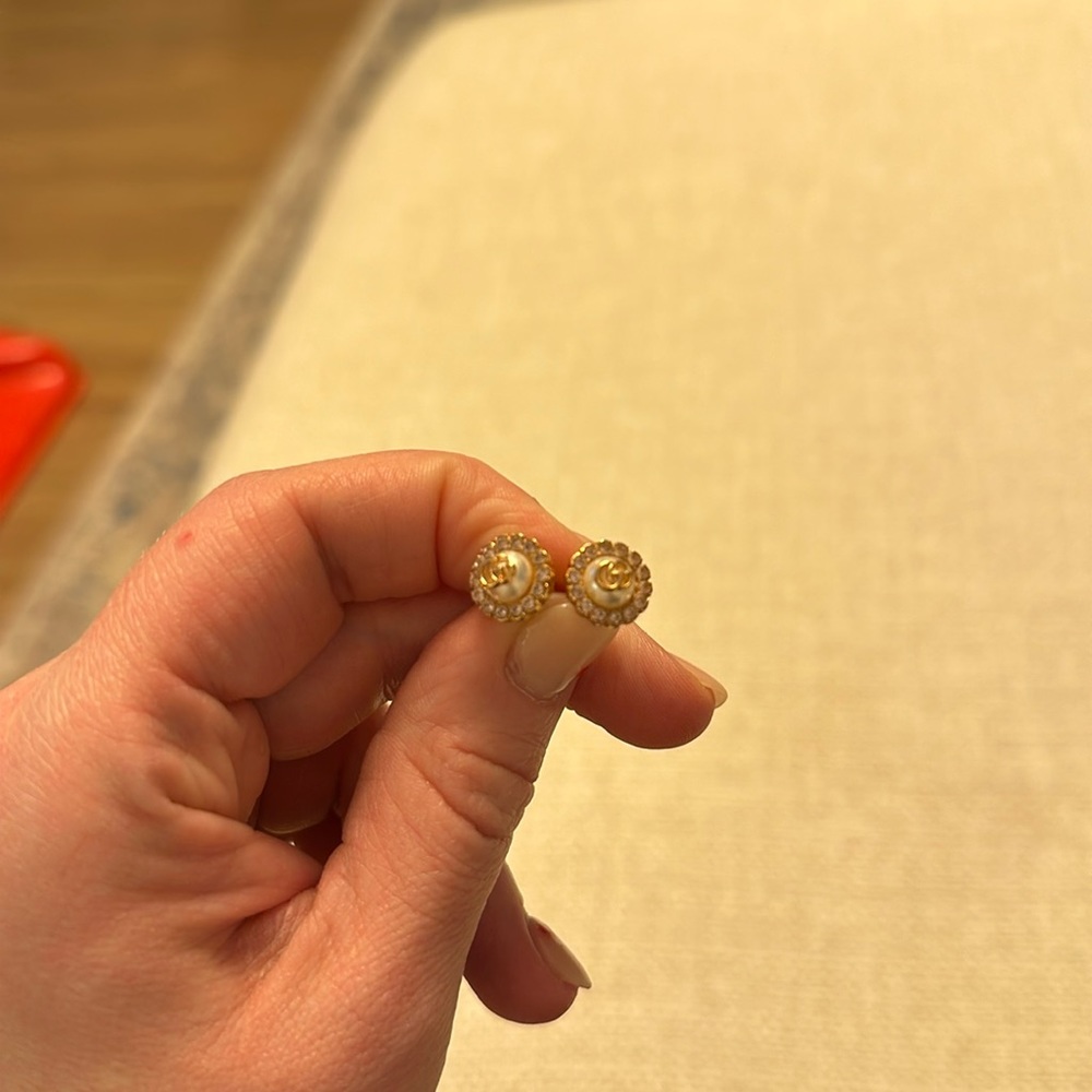 Gucci stud earrings